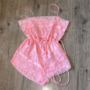 Vintage Elegant Pink Lace Chemise